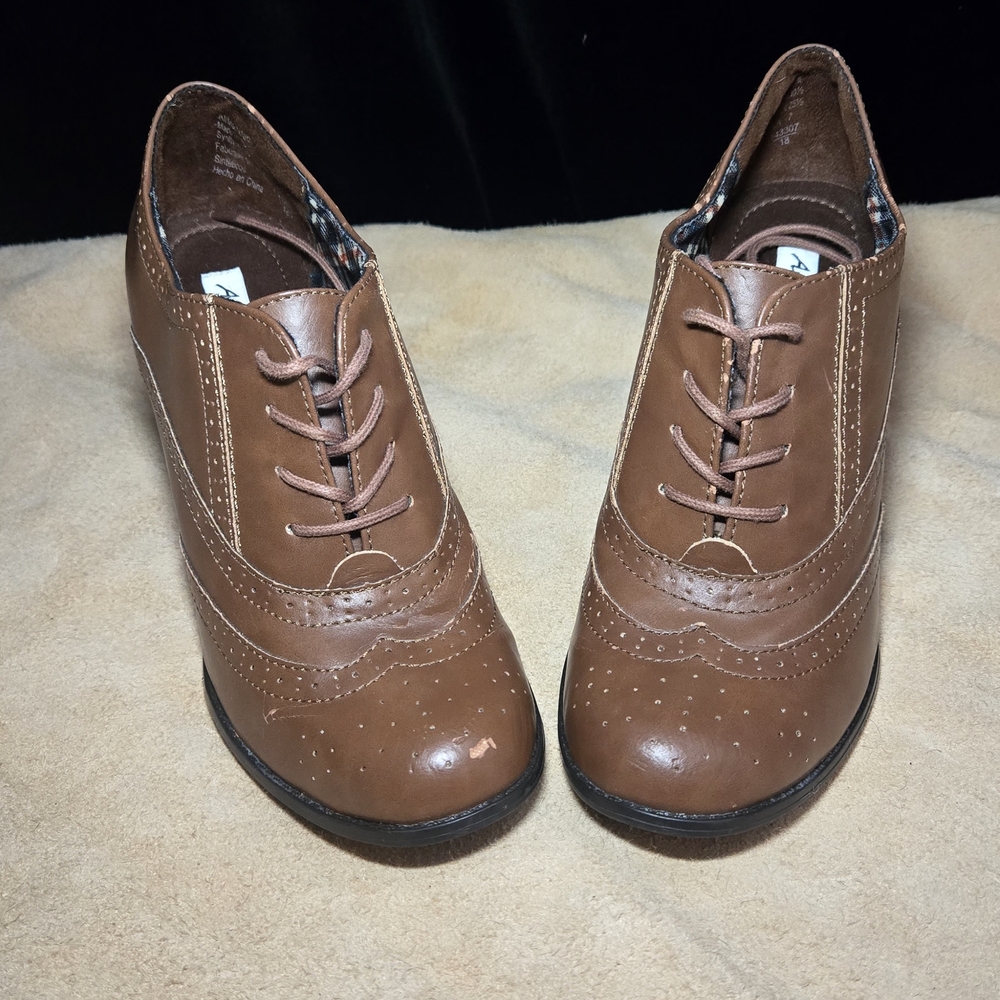 American Eagle Vintage Outfitters Brown Women's Loafers